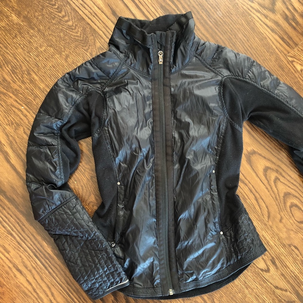 Lululemon black bundle up running jacket 4